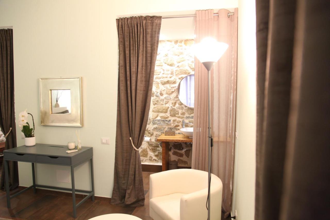 Chiarastella Rooms Villafrati Exteriör bild